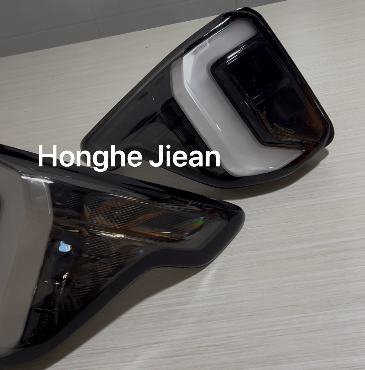 Ford Explorer clear black-housing tail lights by JIEAN Lights – photo 5