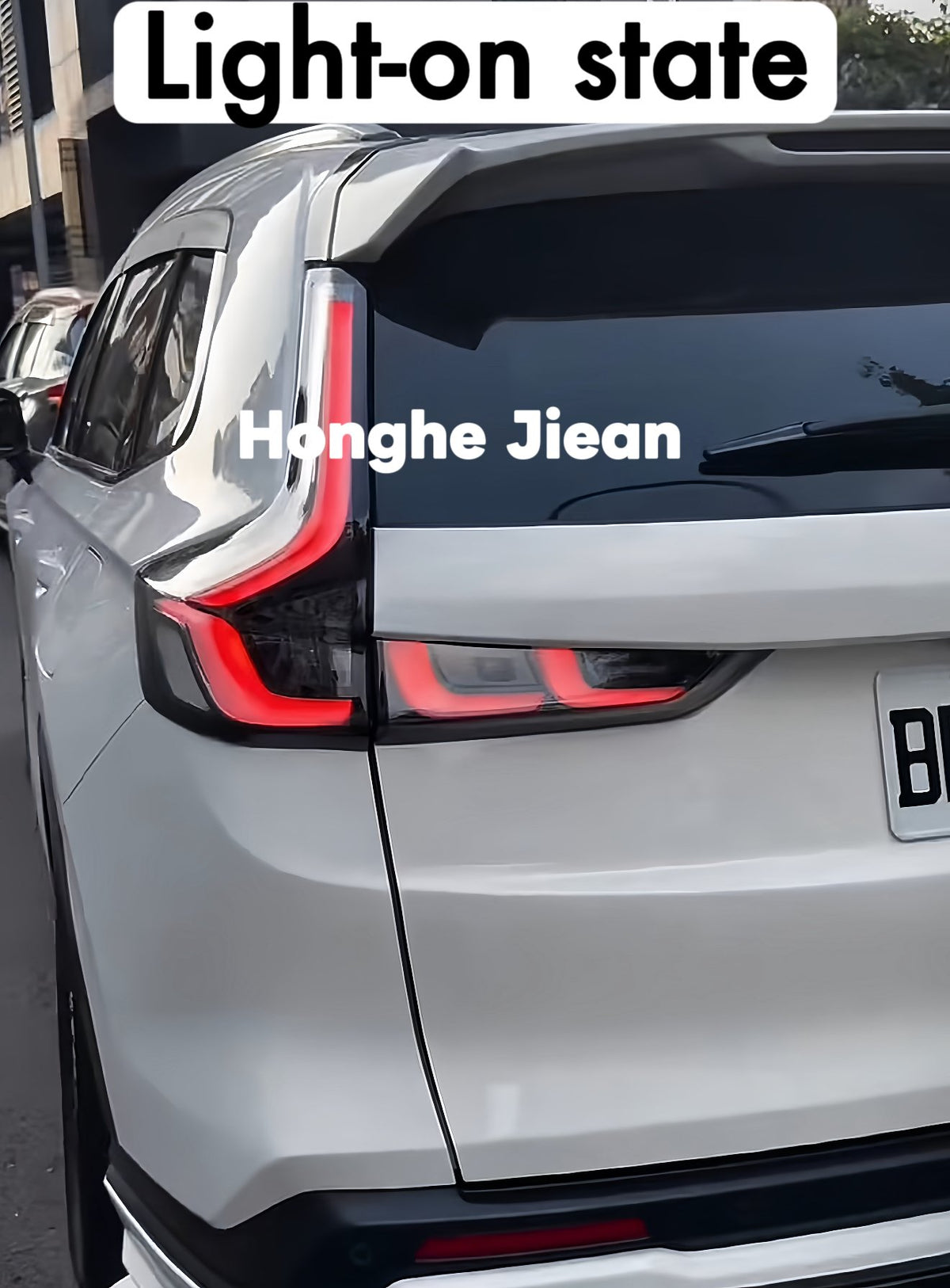 Honda CR-V clear venom-style tail lights by JIEAN Lights – photo 4