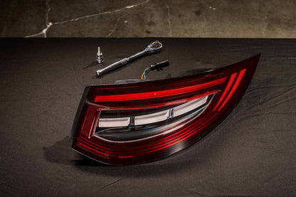 Porsche 997.2 Founders tail light red lens