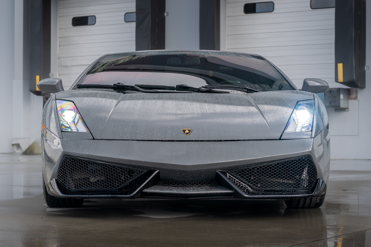 Lamborghini Gallardo with Founders LED DRL illuminated