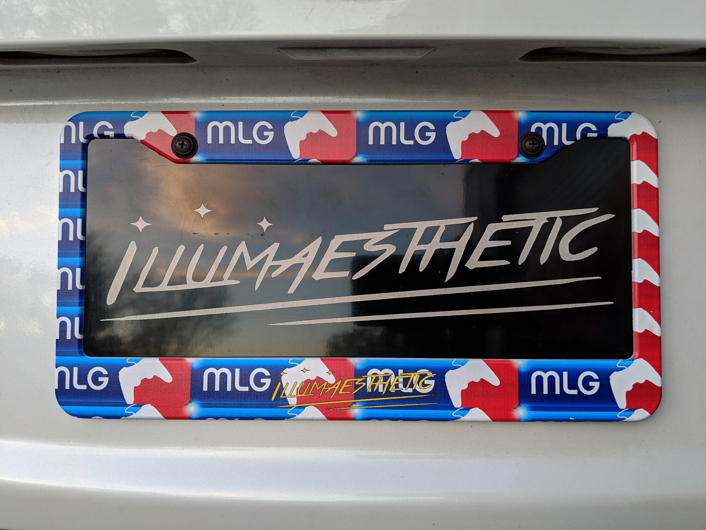 Illumaesthetic - Meme Plate Frames