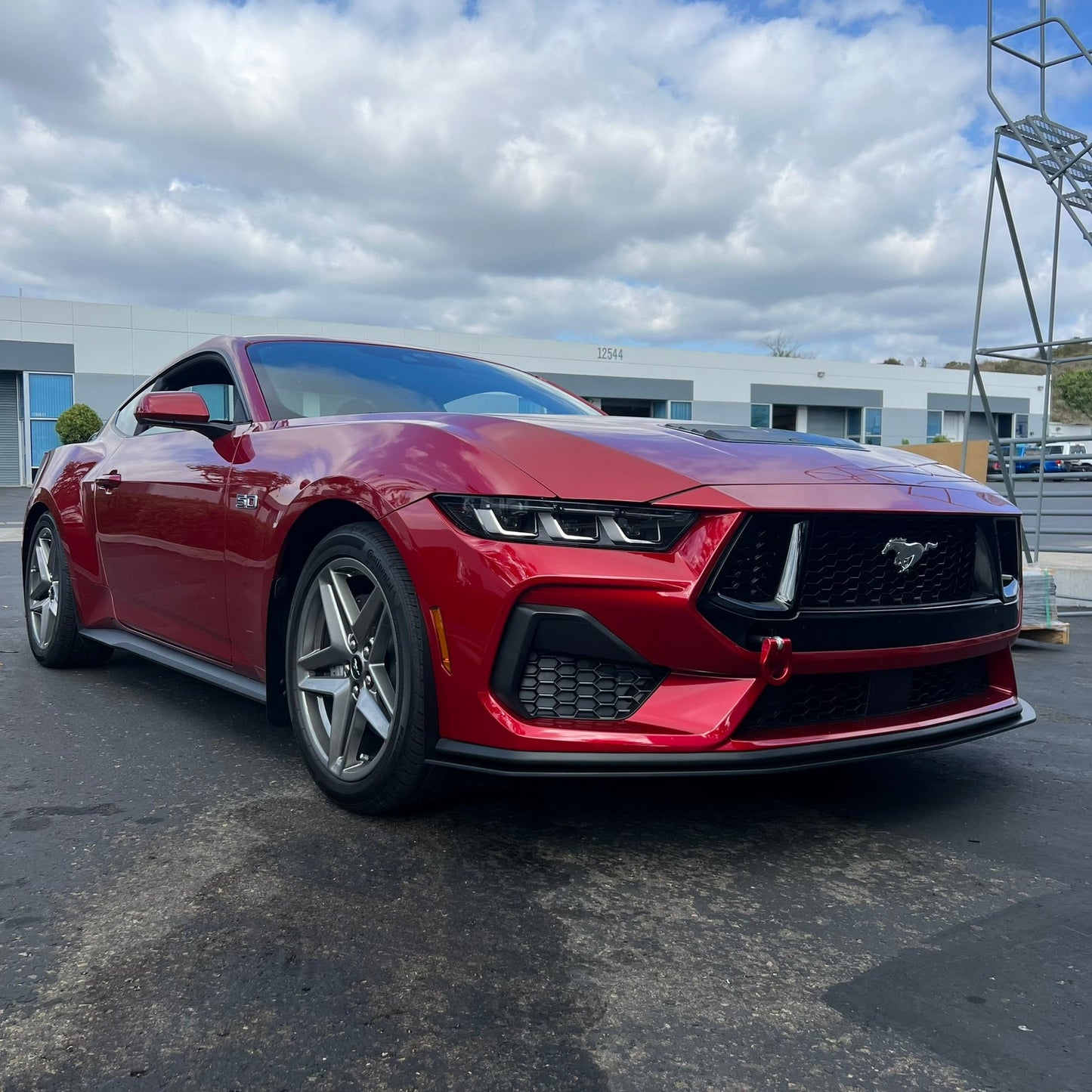 Mustang 24-25 GT/ECO Standard Splitter