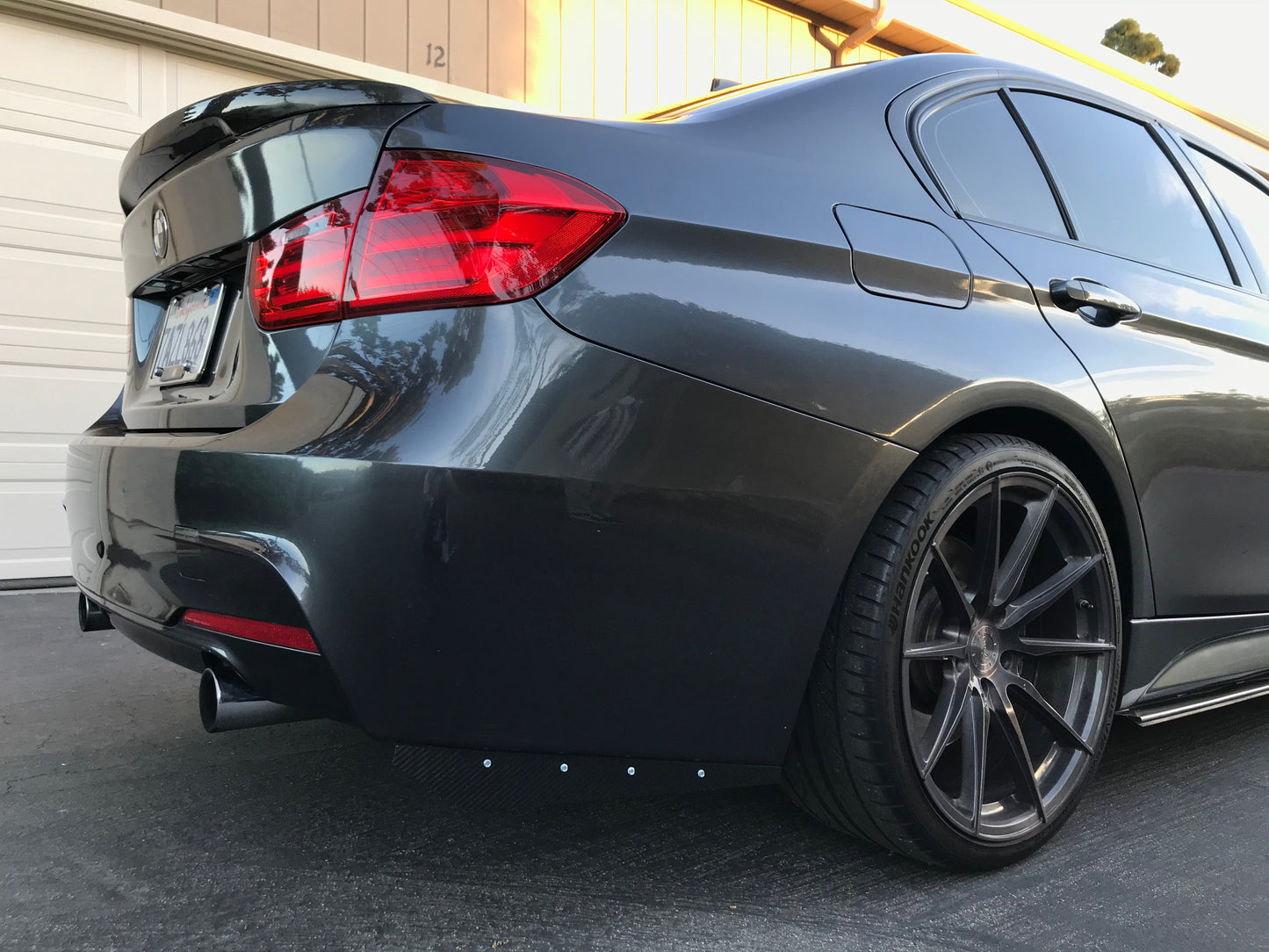 BMW Carbon Fiber Rear Bumper Splitter Extensions Matte Dry (Rivets)