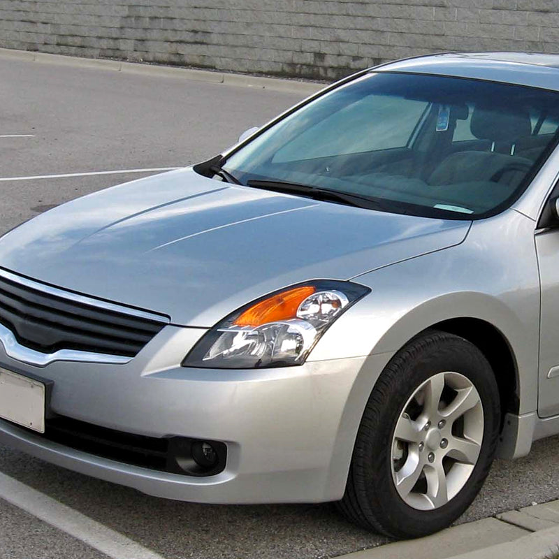 2007-2009 Nissan Altima Sedan H11 Fog Lights Kit (Chrome Housing/Smoked Lens)