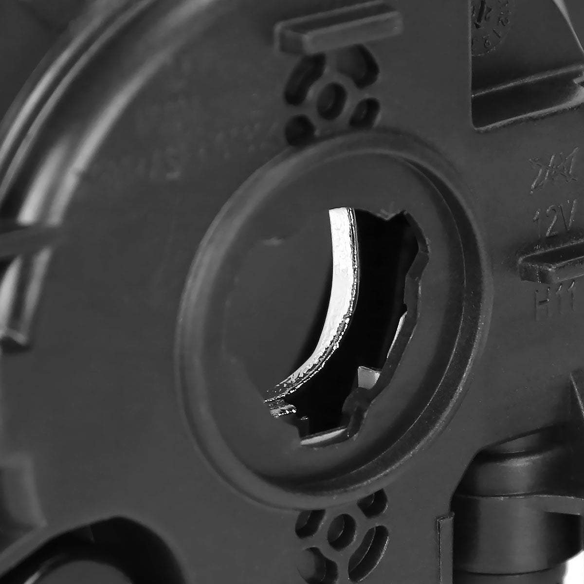 2019-2020 Nissan Altima H11 Fog Lights Kit (Chrome Housing/Clear lens)