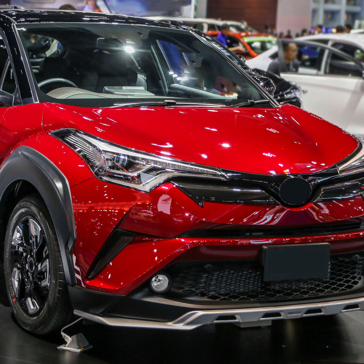 2018-2019 Toyota C-HR 12V/55W H11 Fog Lights Kit (Chrome Housing/Clear Lens)