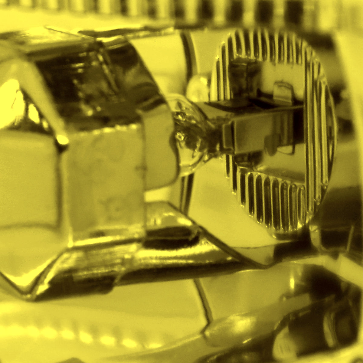 2001-2002 Toyota Corolla H3 Fog Lights (Chrome Housing/Yellow Lens)