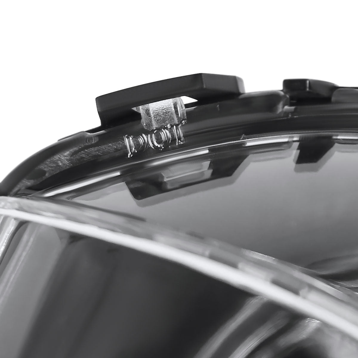 2006 BMW E90 3 Series 325i/330i / 2007-2008 3 Series 328i/335i Fog Lights (Chrome Housing/Clear Lens)