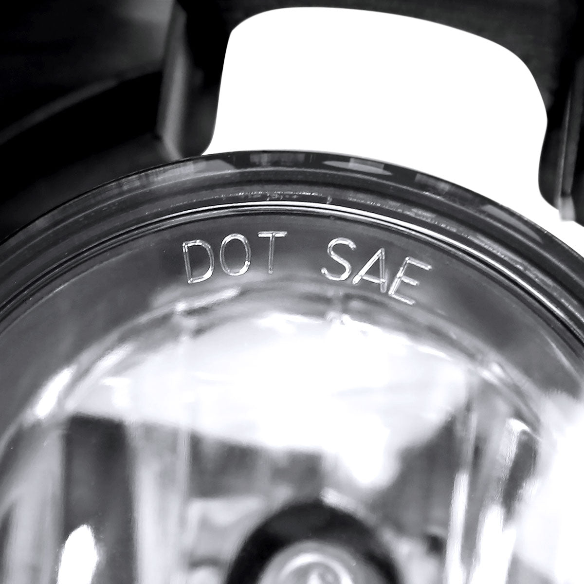 2005-2019 Nissan Frontier H11 Fog Lights Kit w/ Switch & Wiring Harness (Chrome Housing/Clear Lens)