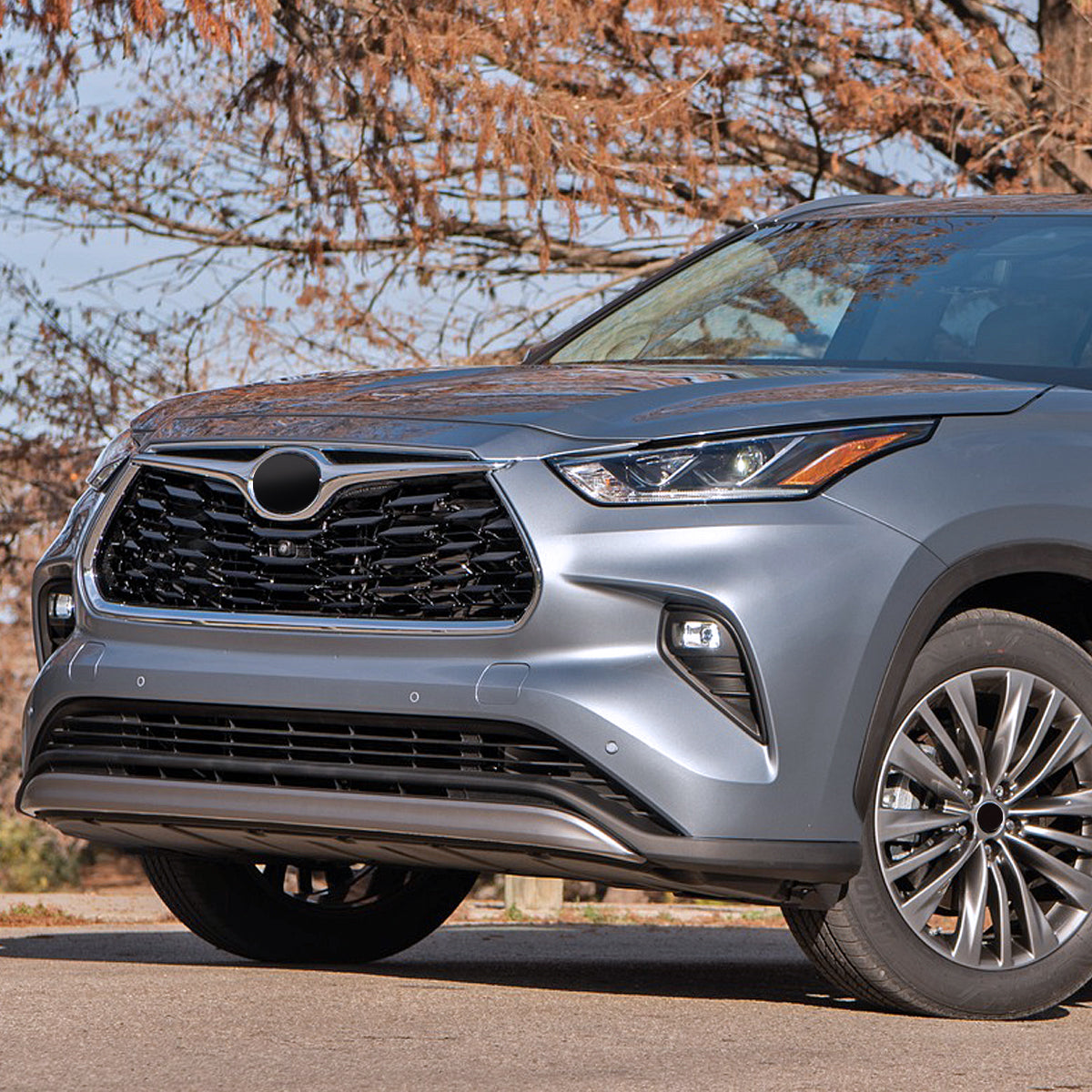 2020-2021 Toyota Highlander Fog Bumper Lights (Chrome Housing/Clear Lens)