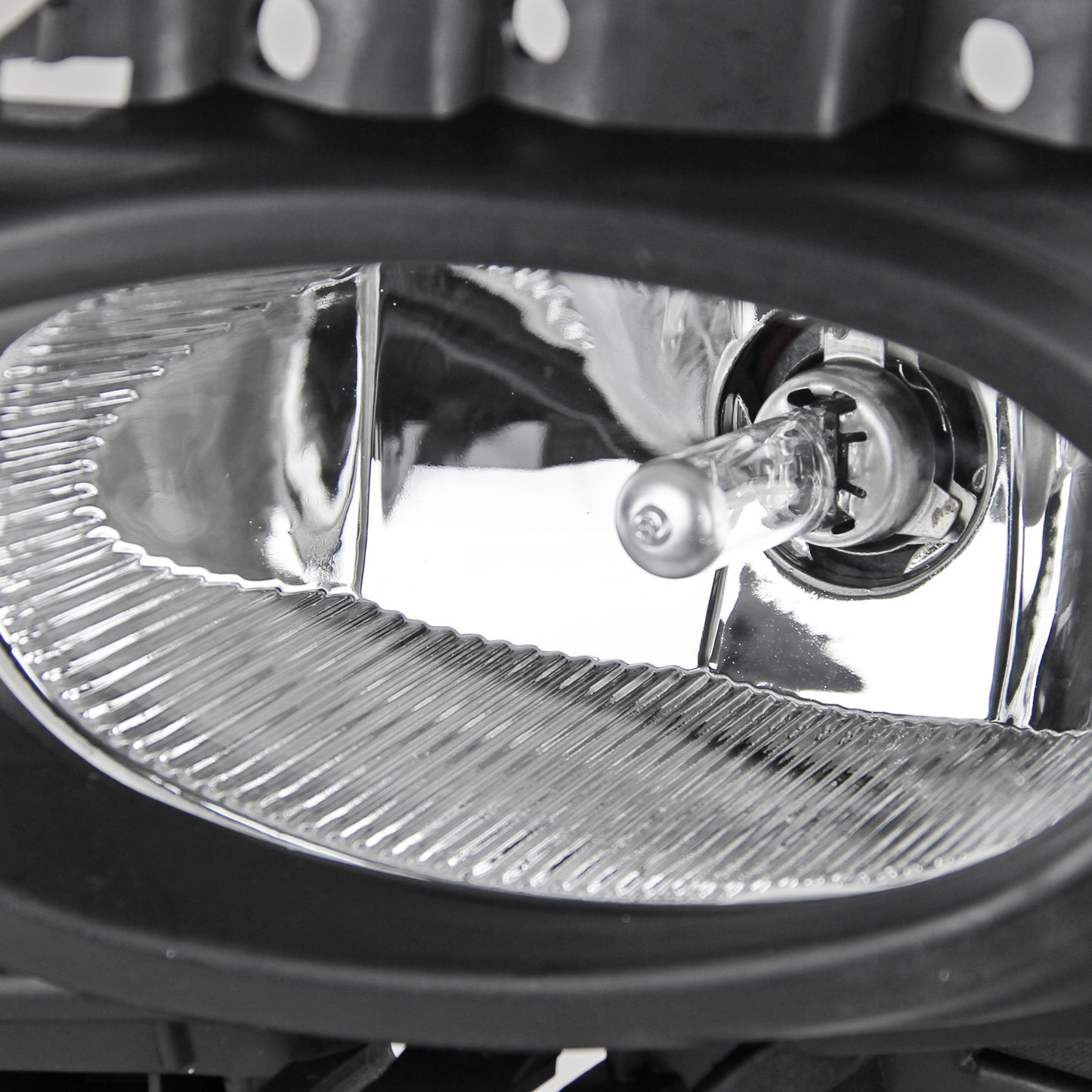 2007-2009 Mazda 3 Sedan H11 Fog Lights Kit (Chrome Housing/Clear Lens)