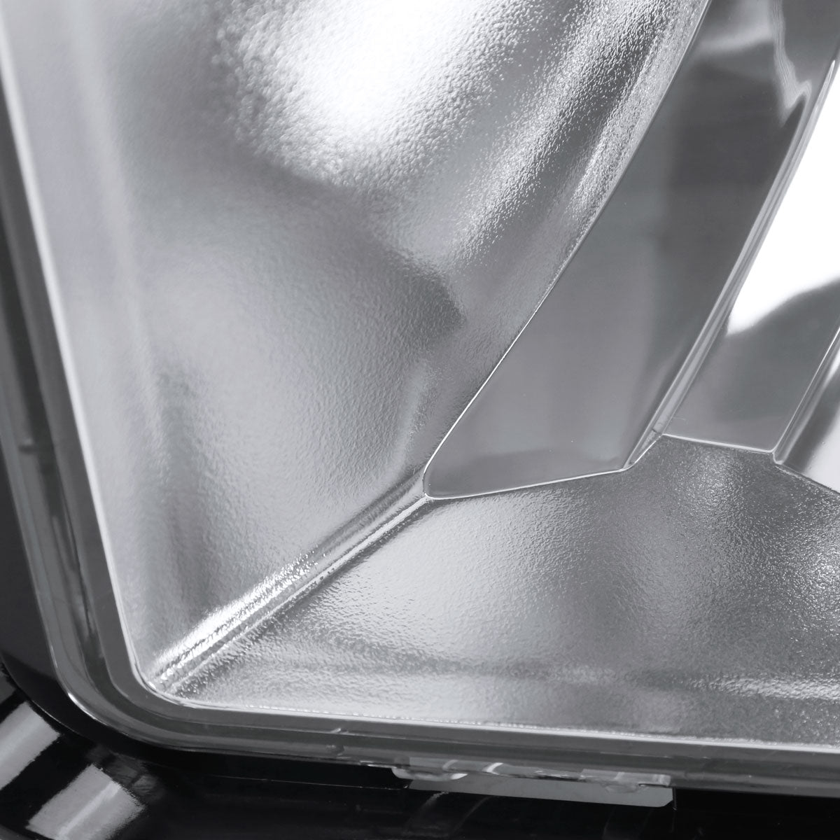 2013-2018 Dodge RAM 1500 9006 Fog Lights Kit (Chrome Housing/Clear Lens)