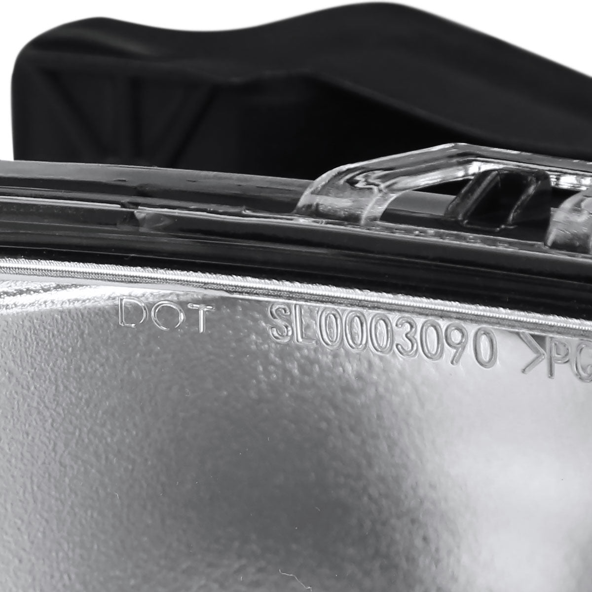 2013-2018 Dodge RAM 1500 9006 Fog Lights Kit (Chrome Housing/Clear Lens)