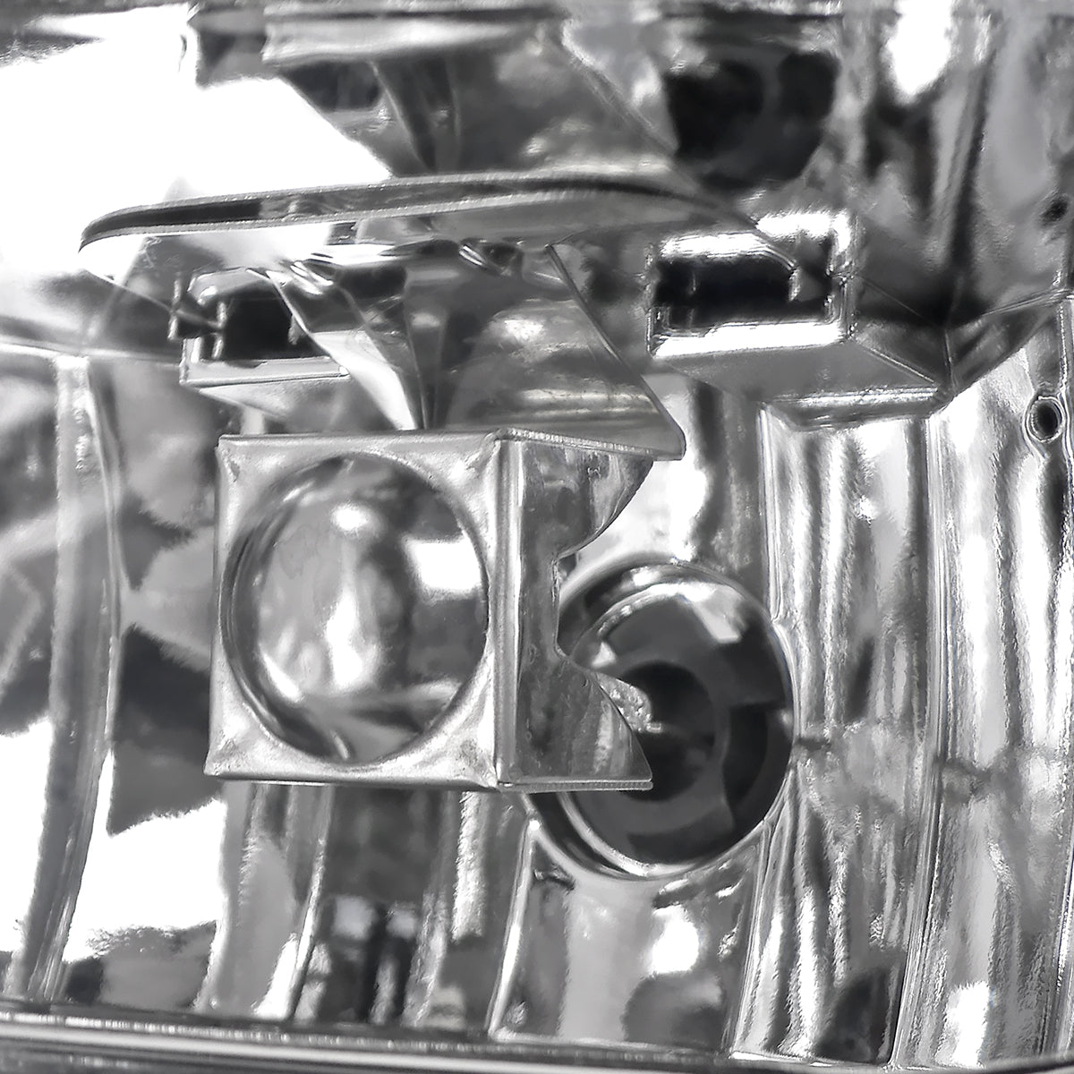 1999-2006 GMC Sierra/Yukon/Yukon XL 12V/27W 881 Fog Lights w/ Mounting Brackets (Chrome Housing/Clear Lens)