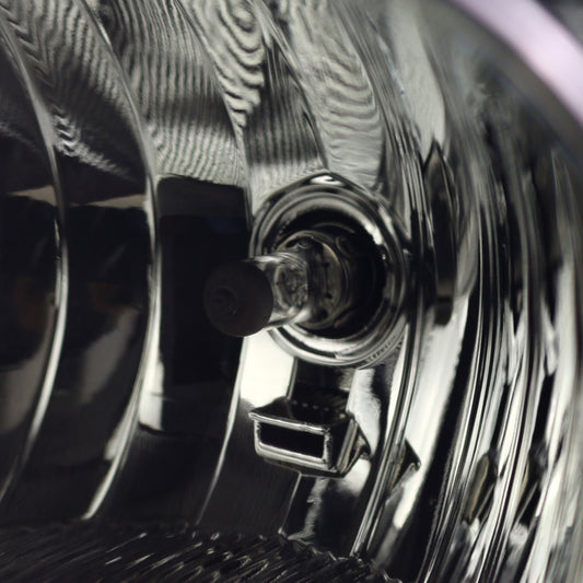 2002-2007 Chevrolet Silverado/Avalanche H10 Fog Lights (Chrome Housing/Smoked Lens)