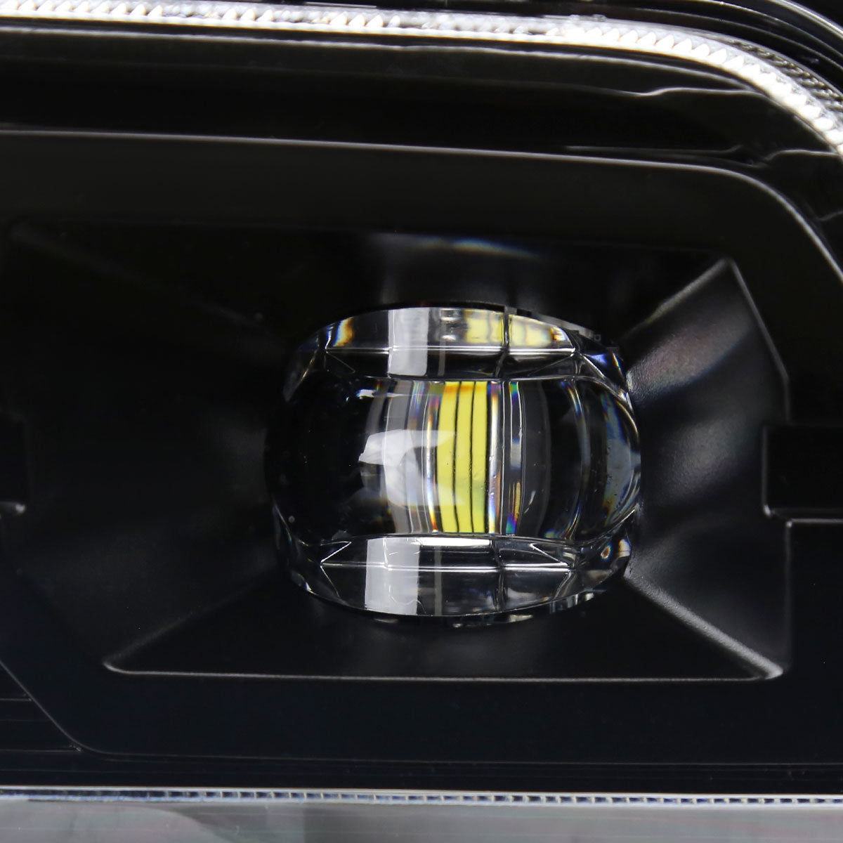 2019-2022 Chevrolet Silverado 1500/2020-2022 Silverado 2500HD/3500HD LED Fog Lights Kit (Matte Black Housing/Clear Lens)