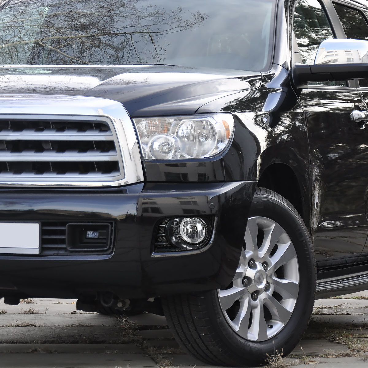 2008-2017 Toyota Sequoia H10 Fog Lights w/ Switch & Wiring Harness (Chrome Housing/Clear Lens)