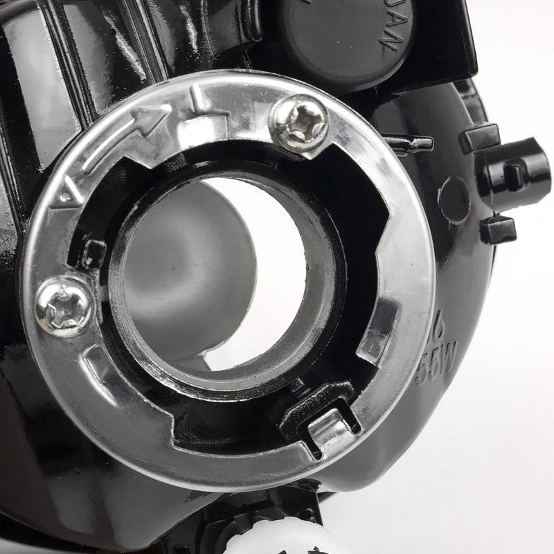 2003-2008 Toyota Matrix Pontiac Vibe 12V/55W 9006 Fog Lights (Chrome Housing/Clear Lens)