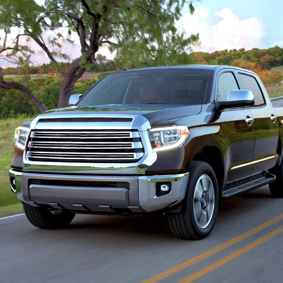 2014-2020 Toyota Tacoma/Tundra/Corolla/Highlander/RAV4 LED Fog Lights (Chrome Housing/Clear Lens)