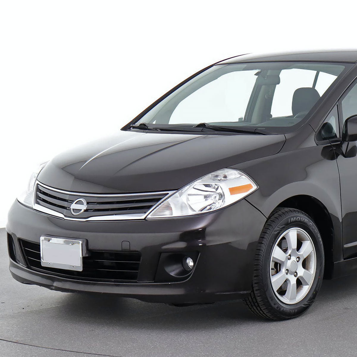 2007-2011 Nissan Versa H11 Fog Lights Kit w/ Switch & Wiring Harness (Chrome Housing/Clear Lens)