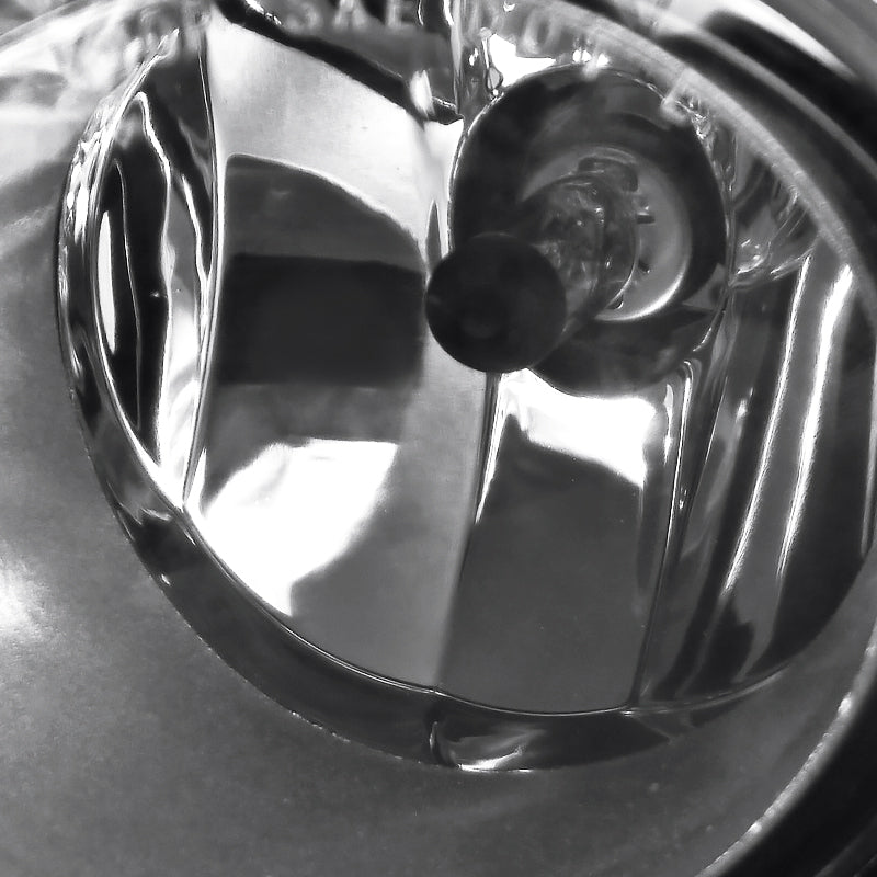 2006-2008 Toyota Yaris Sedan H11 Fog Lights Kit (Chrome Housing/Clear Lens)