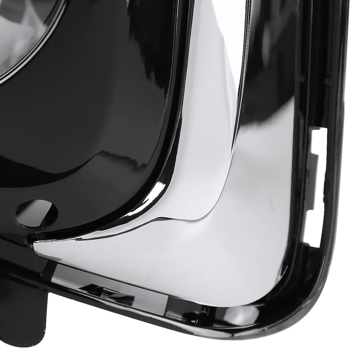 2018-2019 Toyota Yaris Hatchback H16 Fog Lights Kit (Chrome Housing/Clear Lens)