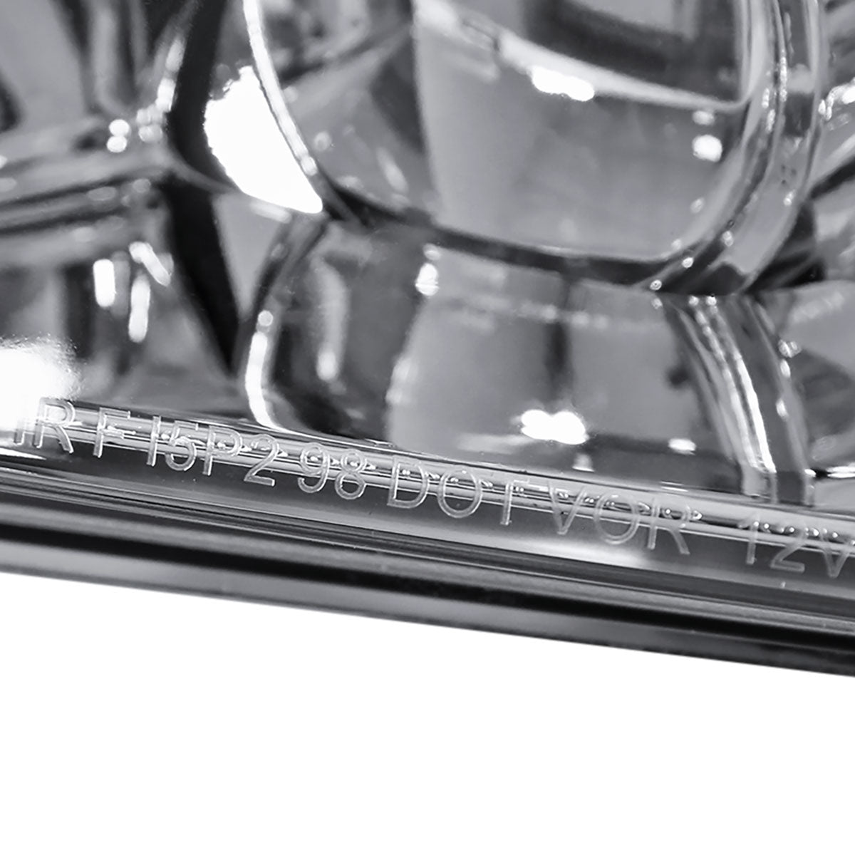 1999-2005 Volkswagen Jetta/Bora Mk4 V3 Factory Style Headlights (Chrome Housing/Clear Lens)