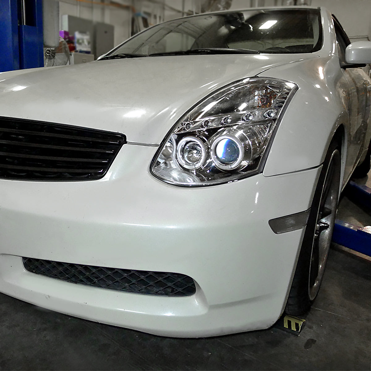 2003-2007 Infiniti G35 Coupe Dual Halo Projector Headlights (Chrome Housing/Clear Lens)
