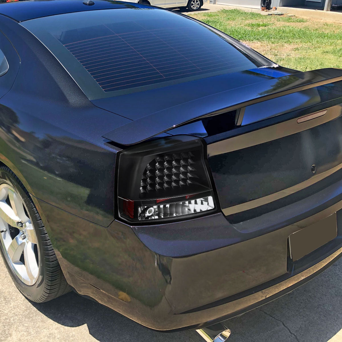 2005-2008 Dodge Charger LED Tail Lights (Matte Black Housing/Clear Lens)