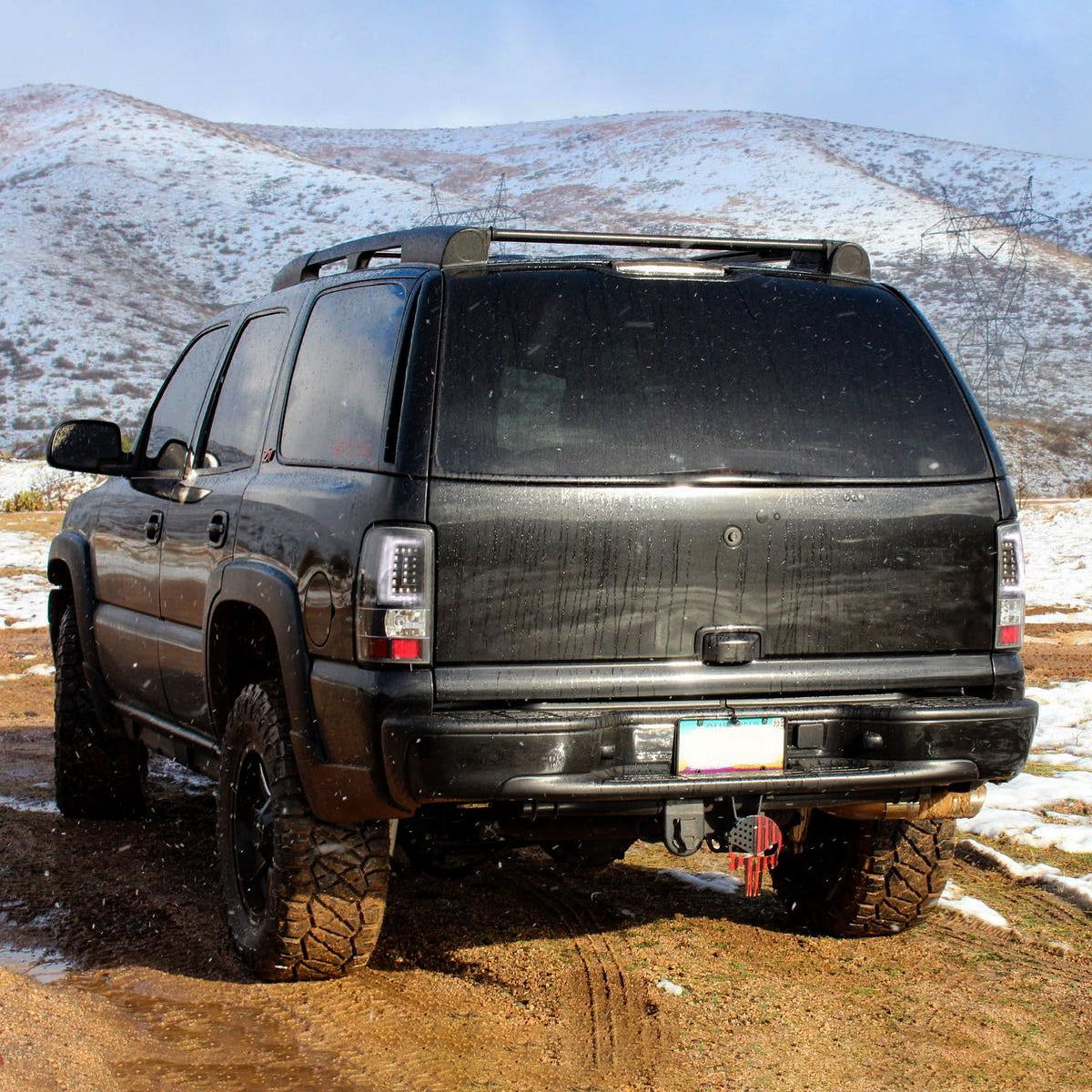 2000-2006 Chevrolet Suburban/Tahoe GMC Yukon/Yukon XL LED C Bar Tail Lights (Matte Black Housing/Clear Lens)