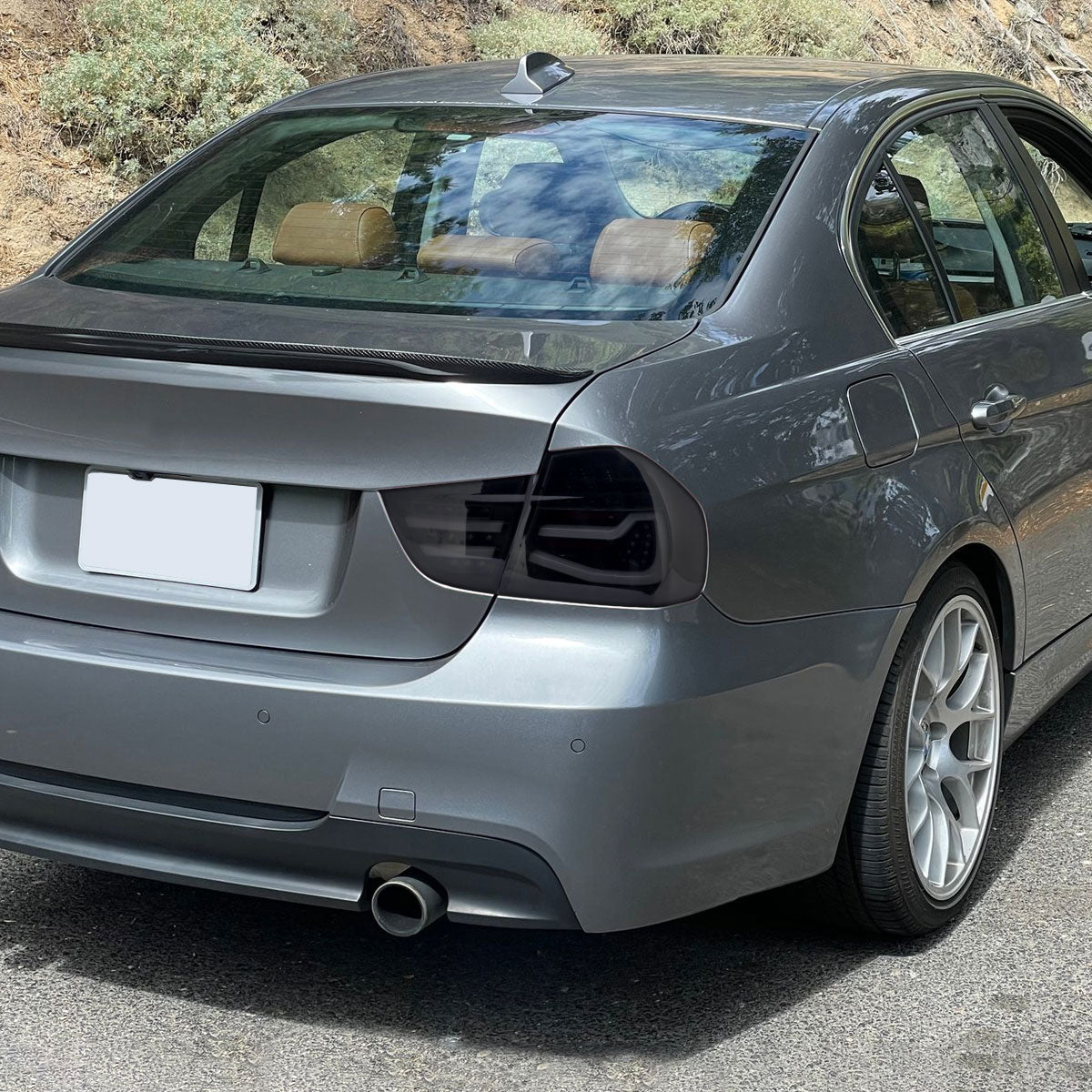 2009-2011 BMW E90 3-Series 4Dr Sedan Red LED Tail Light (Glossy Black Housing/Clear Lens)