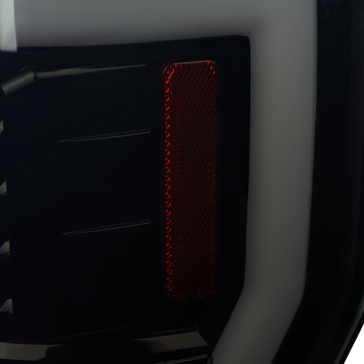 2017-2019 Ford F-250/F-350/F-450/F-550 LED Bar Tail Lights (Glossy Black Housing/Dark Smoked Lens)