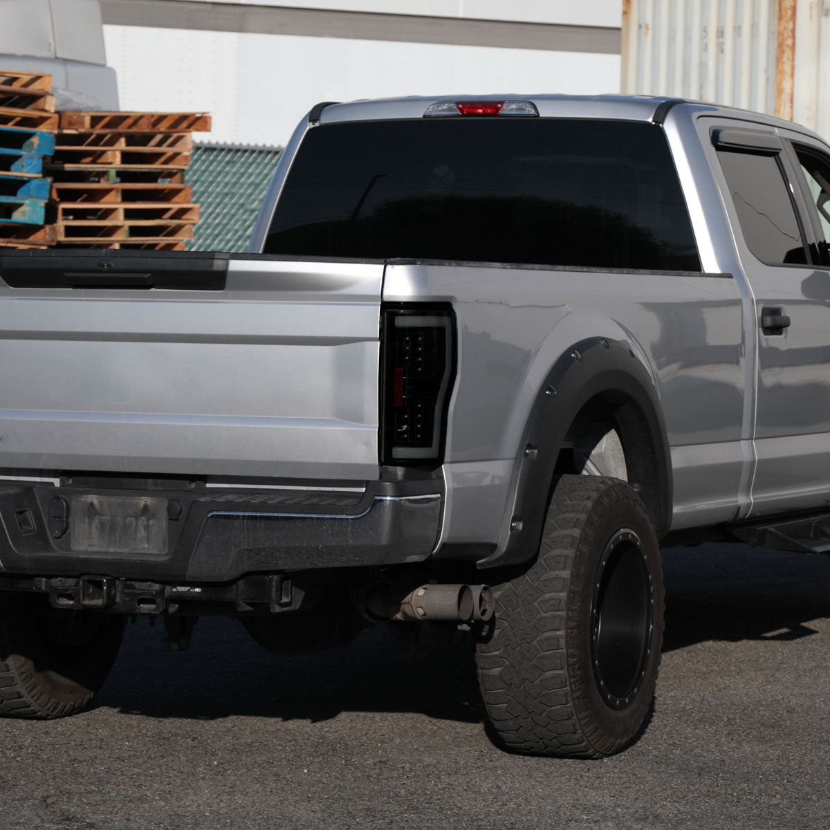 2017-2019 Ford F-250/F-350/F-450/F-550 LED Bar Tail Lights (Glossy Black Housing/Dark Smoked Lens)