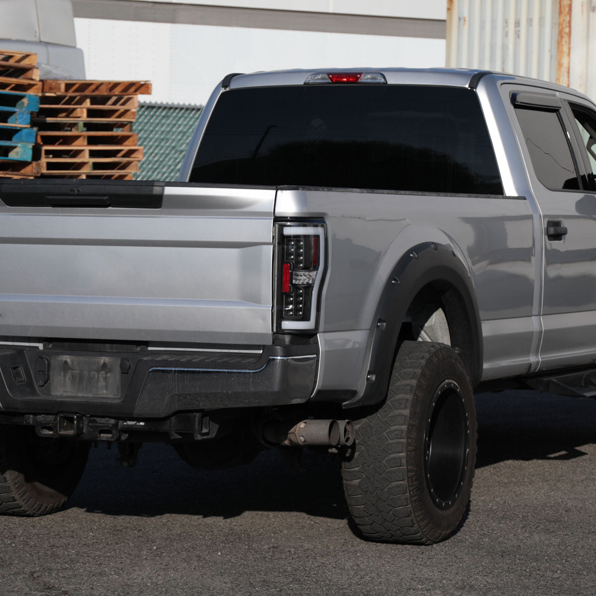 2017-2019 Ford F-250/F-350/F-450/F-550 White LED Bar Tail Lights (Matte Black Housing/Clear Lens)