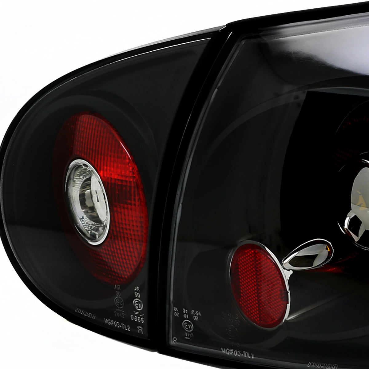 2006-2009 Volkswagen Golf GTI Mk5/Rabbit/R32 Tail Lights (Matte Black Housing/Clear Lens)