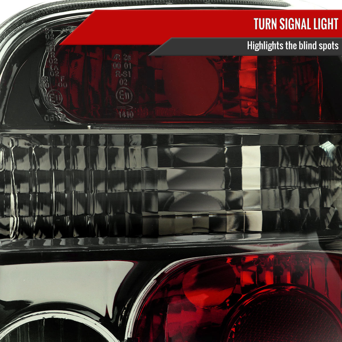 1999-2006 Volkswagen Golf Mk4/GTI/R32 Tail Lights (Chrome Housing/Smoked Lens)