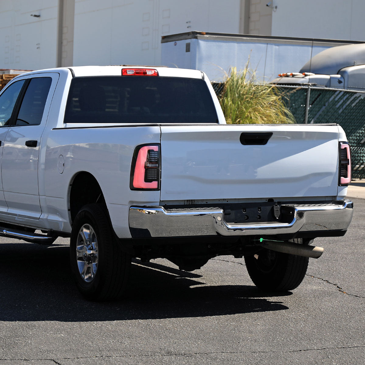 2019-2024 Dodge RAM 2500/3500 LED Sequential Signal Tail Lights (Glossy Black Housing / Dark Smoked Lens)