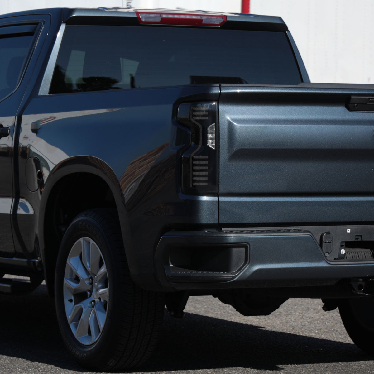 2019-2023 Chevrolet Silverado 1500 / 2020-2023 Silverado 2500HD/3500HD LED Tail Lights (Matte Black Housing/Smoked Lens)