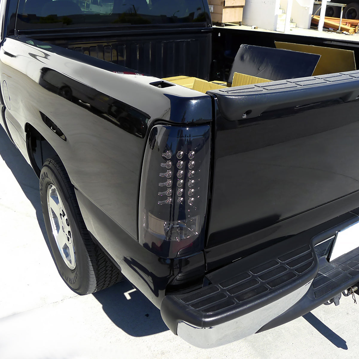 1999-2002 Chevrolet Silverado/ 1999-2006 GMC Sierra LED Tail Lights (Glossy Black Housing/Smoked Lens)
