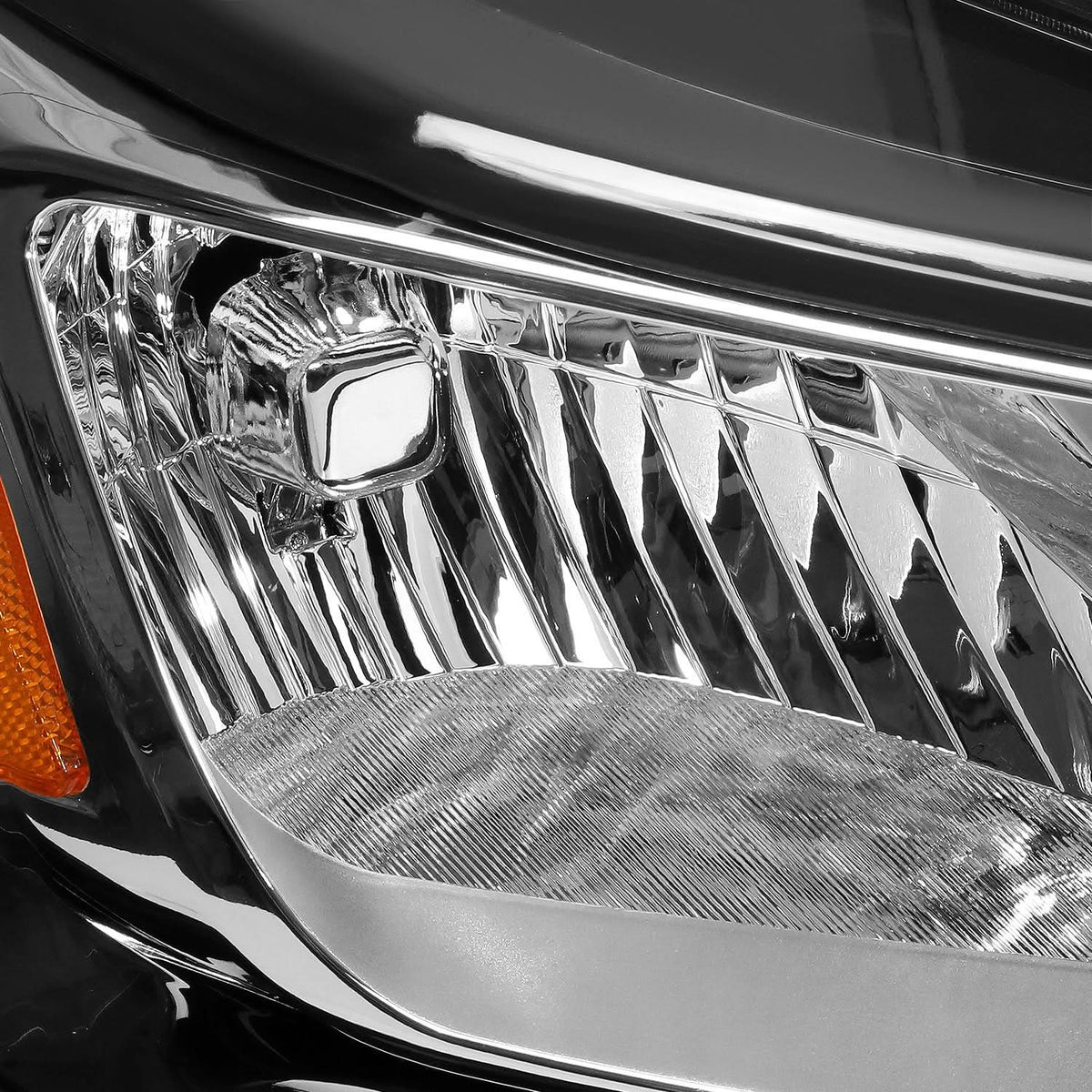 2013-2017 Chevrolet Traverse OE Style Right Headlight H7/H11