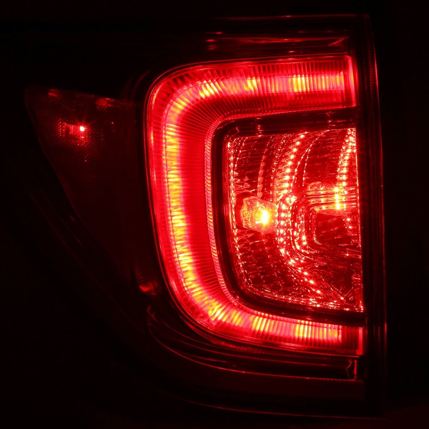 2016-2018 Honda Pilot OE Style Outer Tail Light - Chrome Housing Left