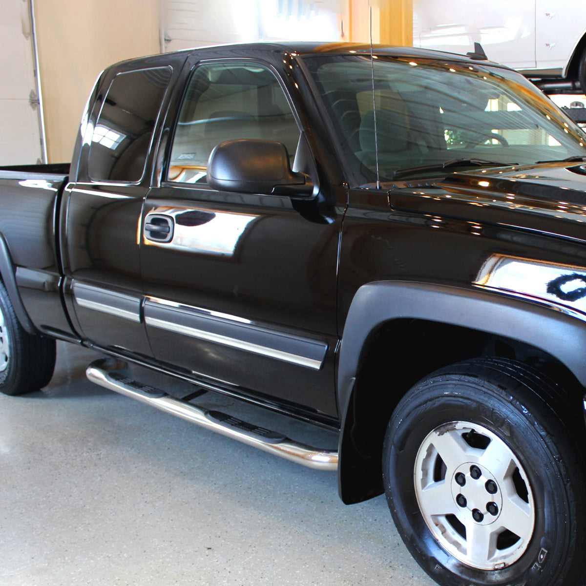2003-2007 Chevrolet Silverado / Suburban /Avalanche / Tahoe GMC Sierra / Yukon Matte Black Power Heated Side Mirrors - Passenger Side Only