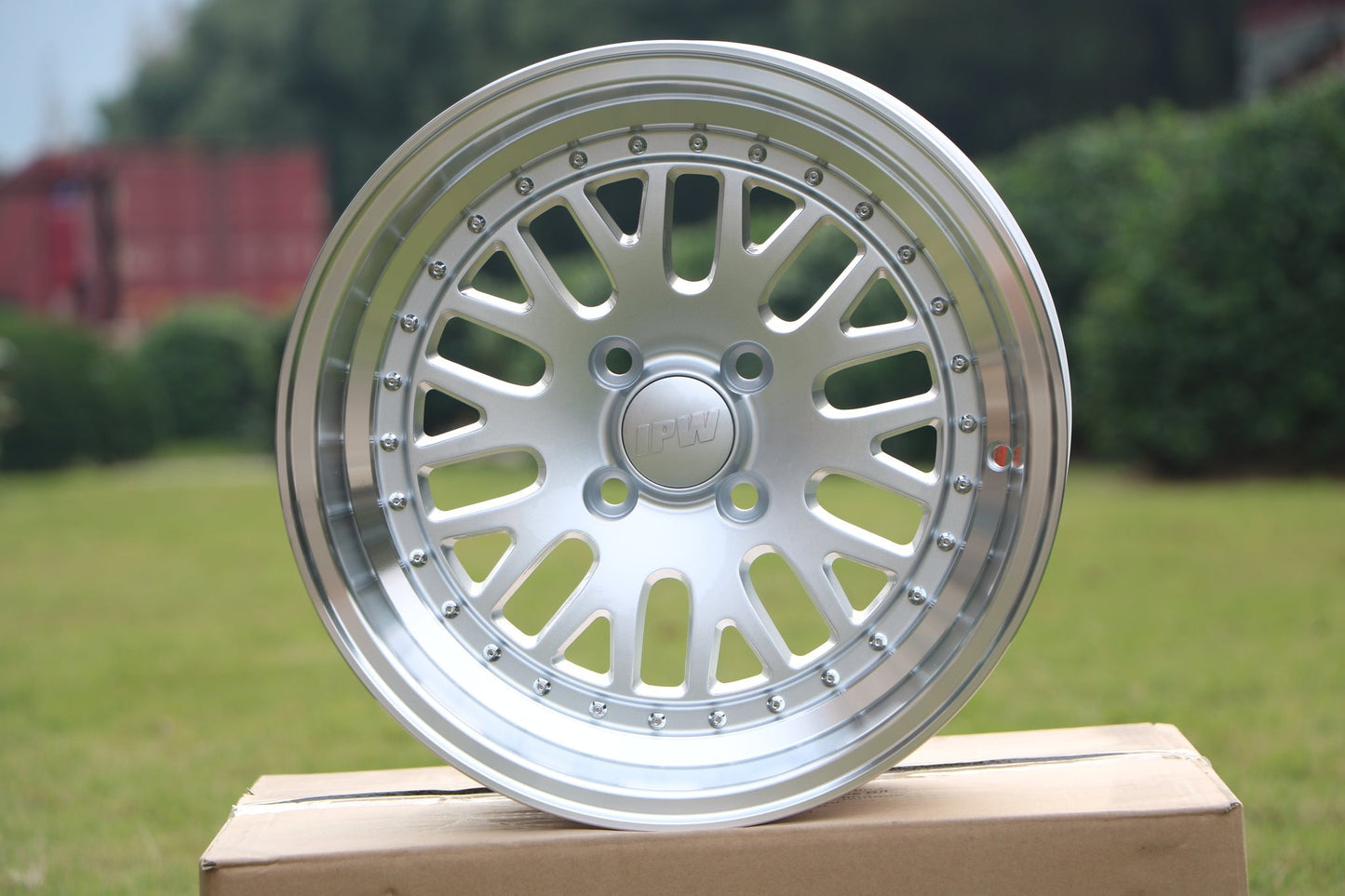 15" LM20 Style Wheels