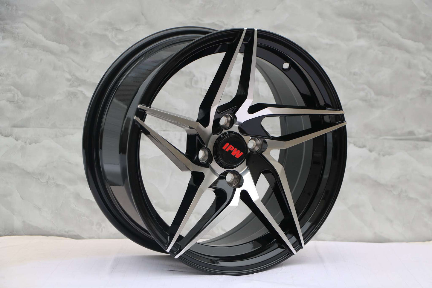 15" Diamond Style Wheels