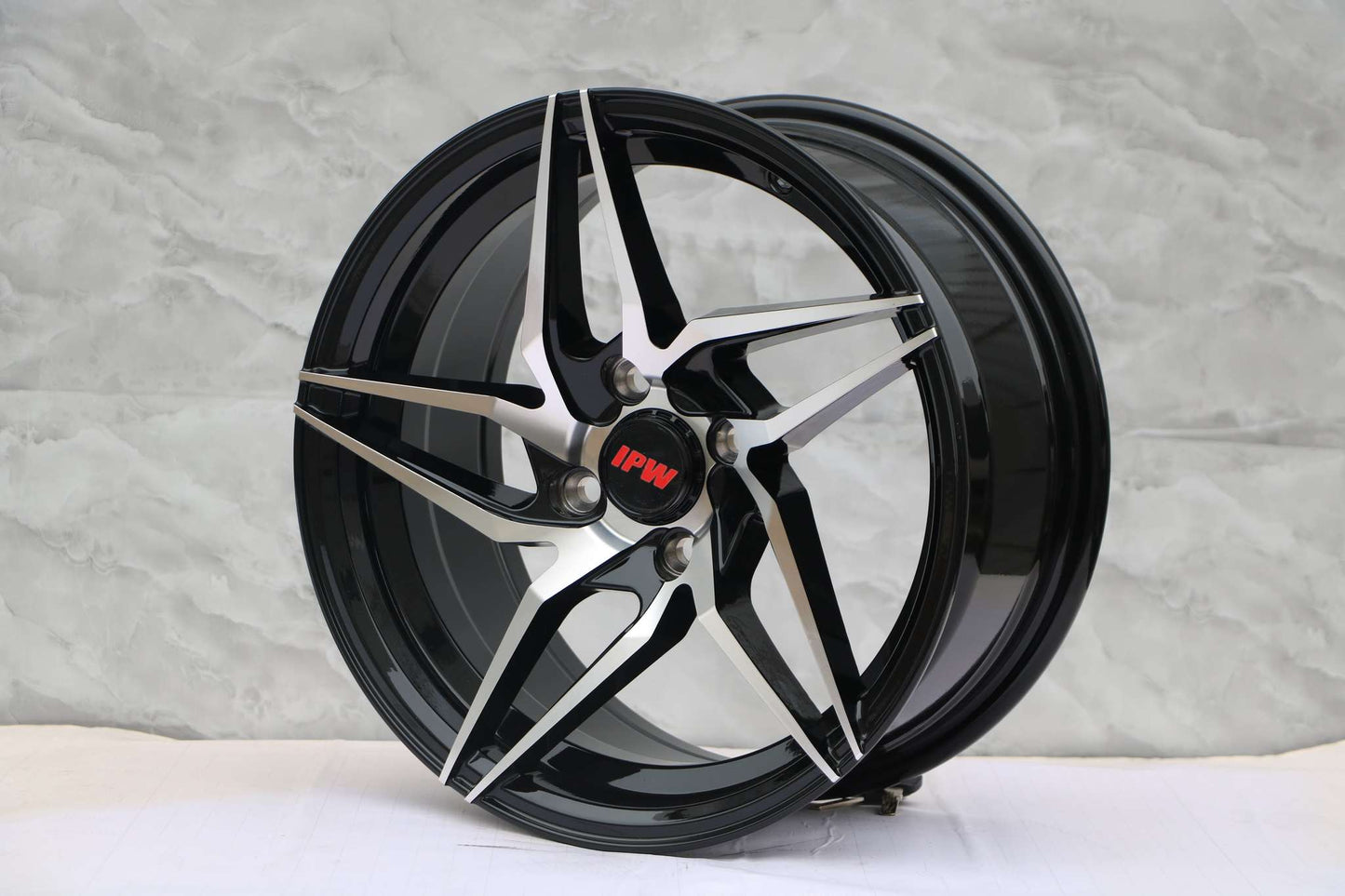 15" Diamond Style Wheels