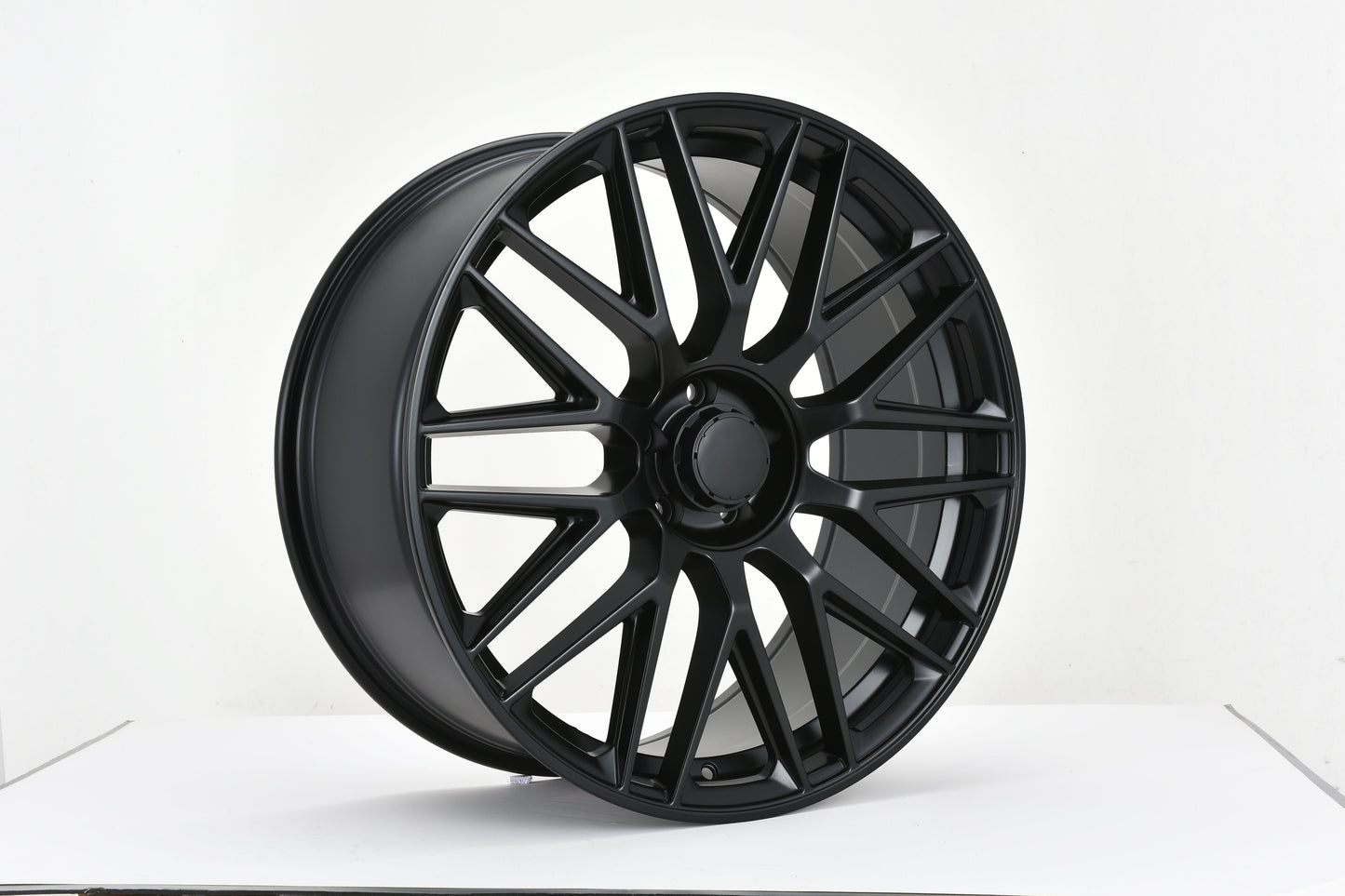 18" Wheels fits Mercedes Benz C180 C250 C300 C350 C400 CLA250 CLA43 E300 E350 E550 S350 S400 S450 S500 S550 S600 S63