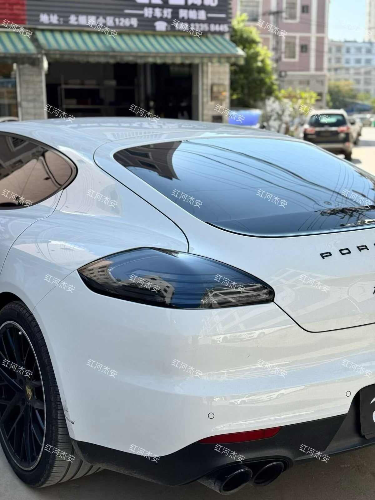 Porsche Panamera clear tail lights by JIEAN Lights – photo 4