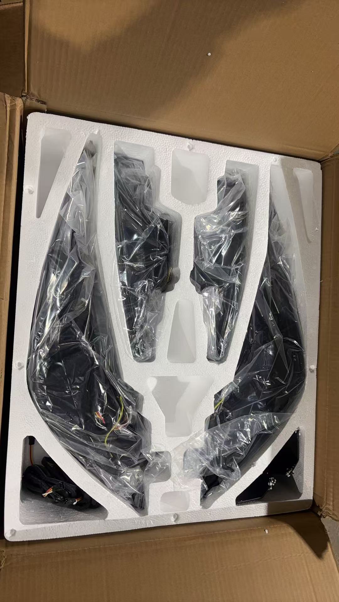 Open box For Toyota Camry 2018-2023 Tail lamp - actual condition photo