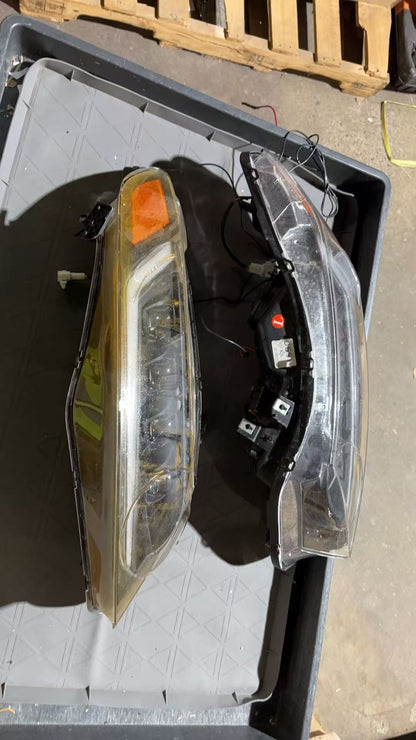 Open box 06-11 Civic headlight - actual condition photo