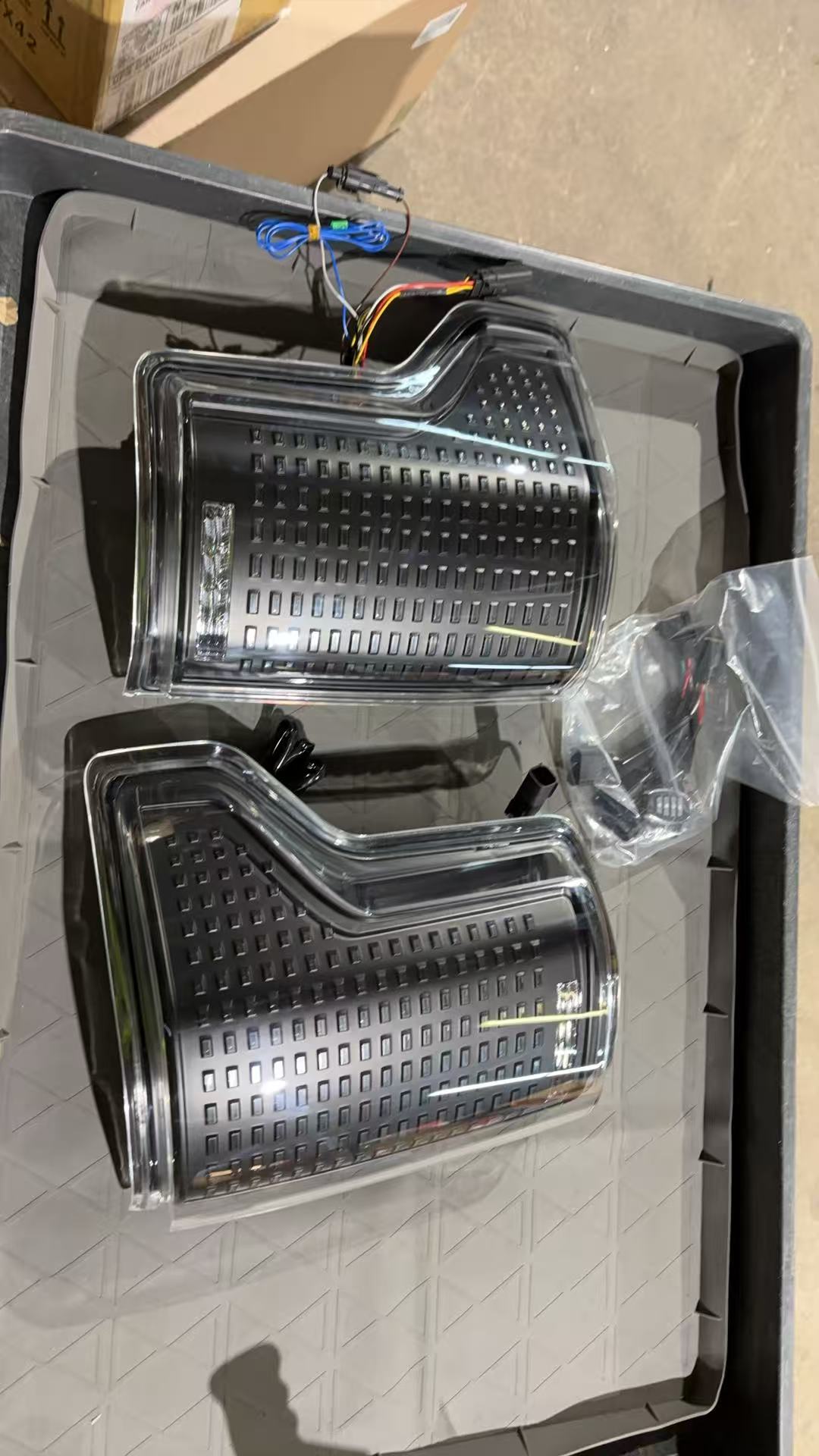 Open box For F150 2015-2020 tail lights - actual condition photo